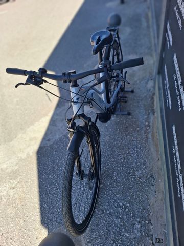 Used Liv Amiti Shimano Altus 2024 Urban, Light Gray — image 2 of 7