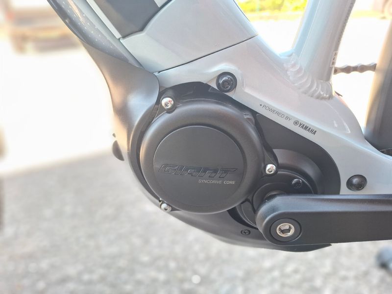 Used Liv Amiti Shimano Altus 2024 Urban, Light Gray — image 4 of 7