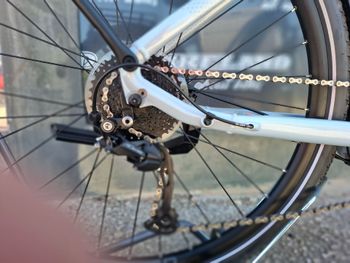 Liv Amiti Shimano Altus 2024 Urban de segunda mano, Gris claro — imagen 3 de 7