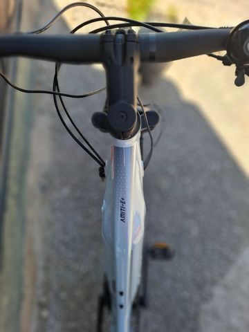 Used Liv Amiti Shimano Altus 2024 Urban, Light Gray — image 7 of 7