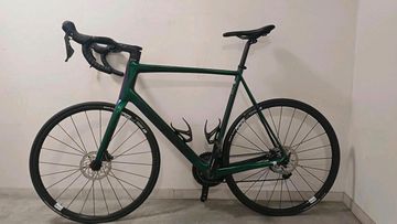 Used Stevens Izoard Disc 2022 2022 Road & Gravel, Green — image 1 of 7