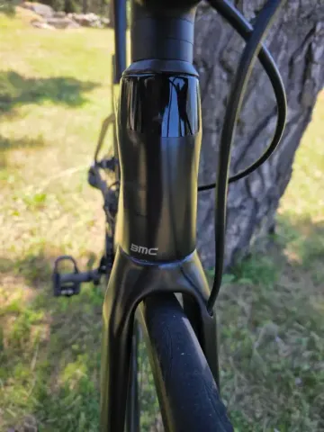 Used BMC Roadmachine 01 FOUR 2023 2023 Road & Gravel, Black — image 8 of 10