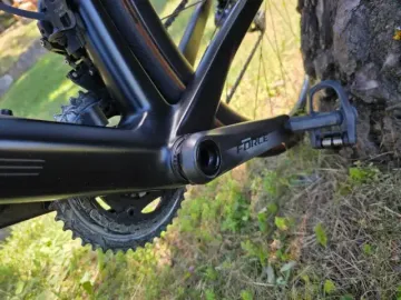 Used BMC Roadmachine 01 FOUR 2023 2023 Road & Gravel, Black — image 7 of 10