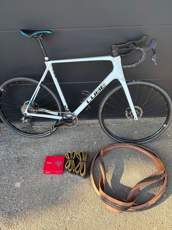 Brugt CUBE CROSS RACE C:62, RACE 2025 2025 Road & Gravel