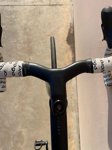 Gebrauchtes Scott Addict RC 20 2020 2020 Road & Gravel, Schwarz — Bild 5 von 8