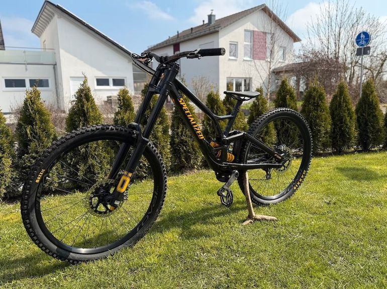 Brugt Specialized Demo Race 29 2020 2020 Mountainbike — billede 2 af 4