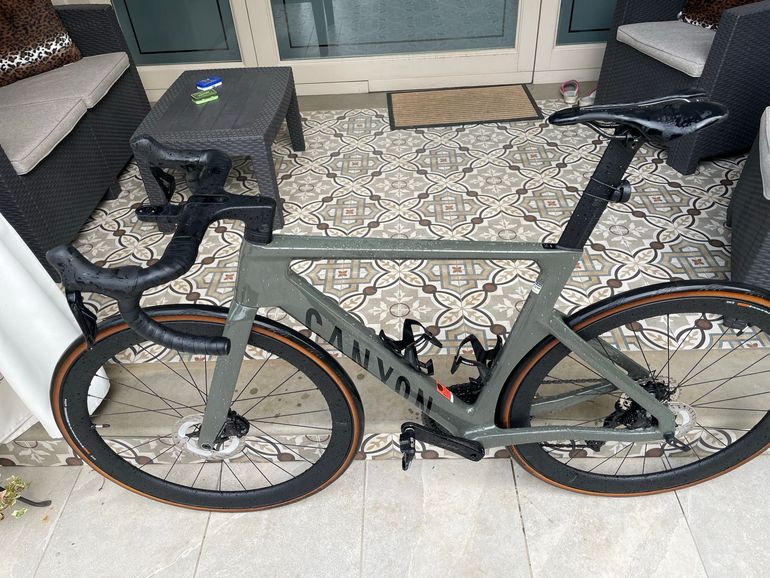 Brugt Canyon Aeroad Shimano 105 Di2 2025 Road & Gravel — billede 25 af 25