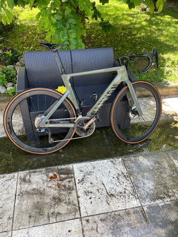 Brugt Canyon Aeroad Shimano 105 Di2 2025 Road & Gravel — billede 22 af 25