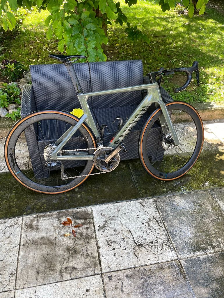 Brugt Canyon Aeroad Shimano 105 Di2 2025 Road & Gravel — billede 22 af 25