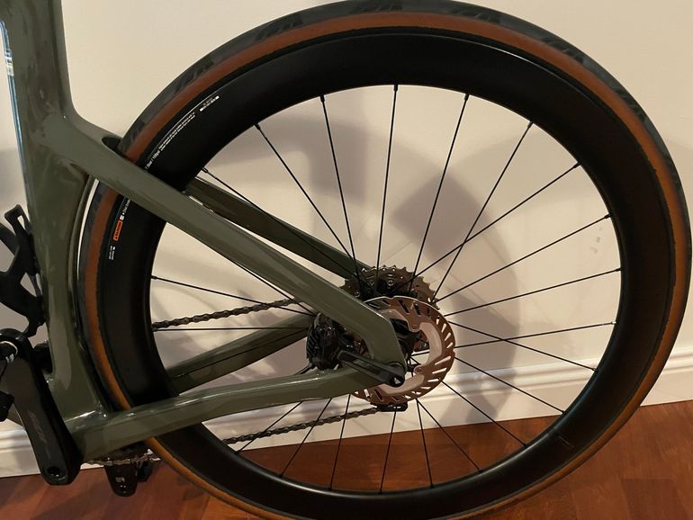 Brugt Canyon Aeroad Shimano 105 Di2 2025 Road & Gravel — billede 13 af 25