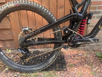 Commencal Custom SRAM GX 2025 Mountainbike d'occasion — image 3 sur 7