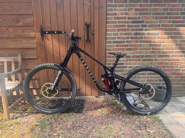 Commencal Custom SRAM GX 2025 Mountainbike d'occasion — image 2 sur 7