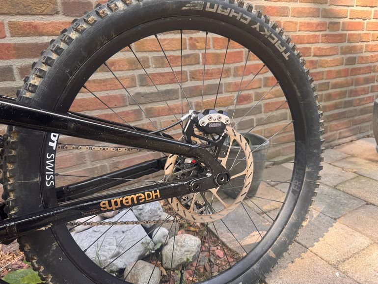 Commencal Custom SRAM GX 2025 Mountainbike d'occasion — image 7 sur 7