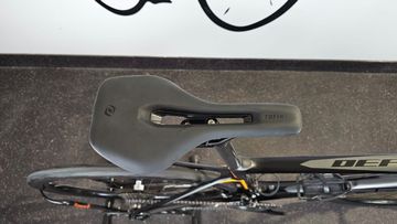 Brugt Giant Advanced 2 Disc + Carbon Wheels 2019 Road & Gravel — billede 11 af 17
