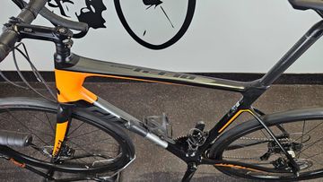 Brugt Giant Advanced 2 Disc + Carbon Wheels 2019 Road & Gravel — billede 7 af 17