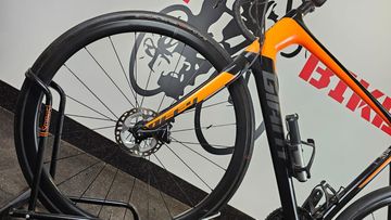 Brugt Giant Advanced 2 Disc + Carbon Wheels 2019 Road & Gravel — billede 12 af 17