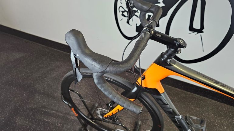 Brugt Giant Advanced 2 Disc + Carbon Wheels 2019 Road & Gravel — billede 6 af 17