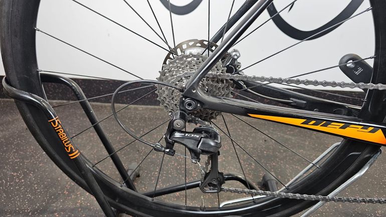 Brugt Giant Advanced 2 Disc + Carbon Wheels 2019 Road & Gravel — billede 15 af 17