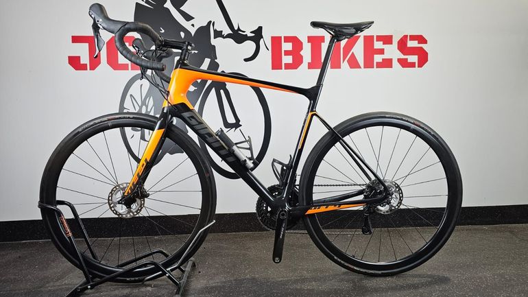 Brugt Giant Advanced 2 Disc + Carbon Wheels 2019 Road & Gravel — billede 5 af 17