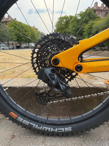 Brugt YT Industries Capra CORE 3 MX 2023 2023 Mountainbike — billede 4 af 28