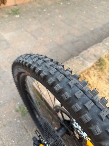 Použité YT Industries Capra CORE 3 MX 2023 2023 Mountainbike — obrázek 21 z 29