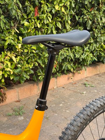 Použité YT Industries Capra CORE 3 MX 2023 2023 Mountainbike — obrázek 15 z 29