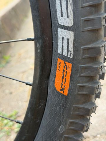 Použité YT Industries Capra CORE 3 MX 2023 2023 Mountainbike — obrázek 26 z 29