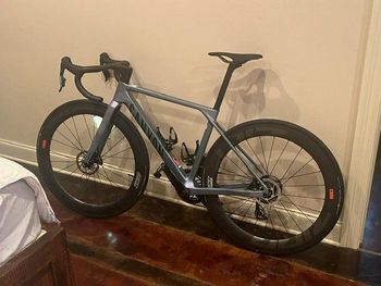 Used Canyon Ultimate CF SLX 8 AXS 2025 2025 Road & Gravel