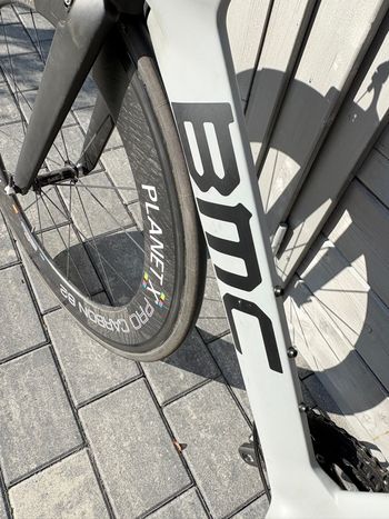 Używany BMC TIMEMACHINE 02 THREE 2019 2019 Road & Gravel — zdjęcie 5 z 8