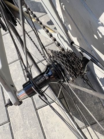 Used BMC TIMEMACHINE 02 THREE 2019 2019 Road & Gravel, Light Gray — image 7 of 11