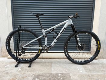 Used Specialized Epic Shimano XTR Di2 2025 MTB