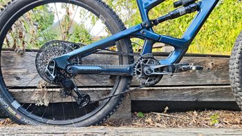 YT Custom SRAM X0 Eagle AXS (T-Type) 2024 Mountainbike usato, Blu — immagine 3 di 17