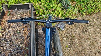 YT Custom SRAM X0 Eagle AXS (T-Type) 2024 Mountainbike usato, Blu — immagine 7 di 17