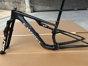 Tweedehands Specialized S-Works Epic 8 2024 Frameset 2024 Mountainbike — afbeelding 8 van 17