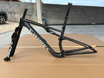 Used Specialized S-Works Epic 8 2024 Frameset 2024 Mountainbike, Black, 29 — image 7 of 11