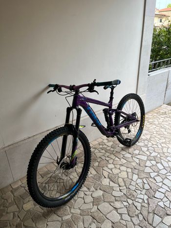 Gebrauchtes Trek Slash 7 2017 2017 Mountainbike, Violett — Bild 7 von 7
