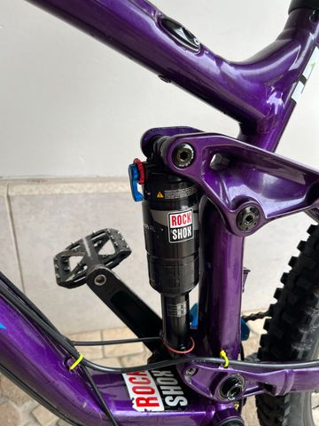 Used Trek Slash 7 2017 2017 Mountainbike, Purple — image 6 of 7