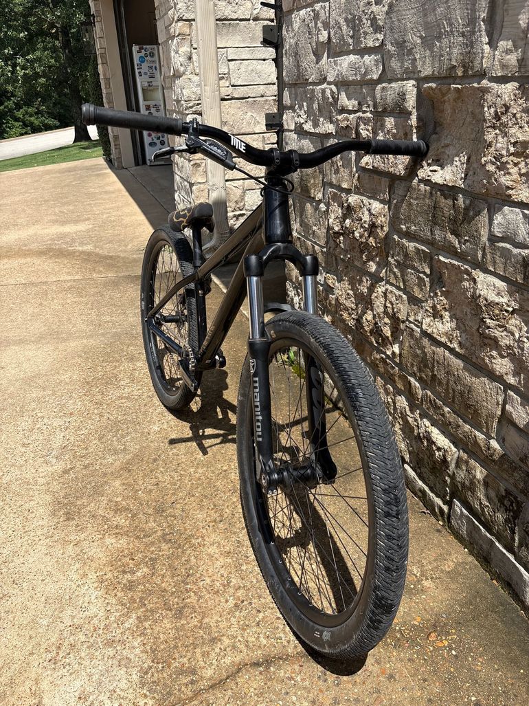 Used Canyon STCHD 360 2024 2024 Mountainbike, Black, 26 — image 9 of 13