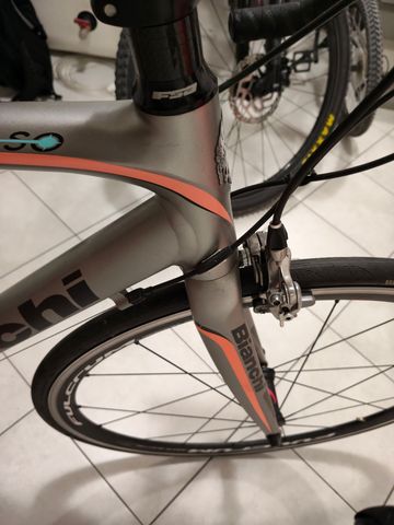Bianchi Impulso Shimano 105 2017 Road & Gravel de segunda mano, Gris claro — imagen 13 de 15