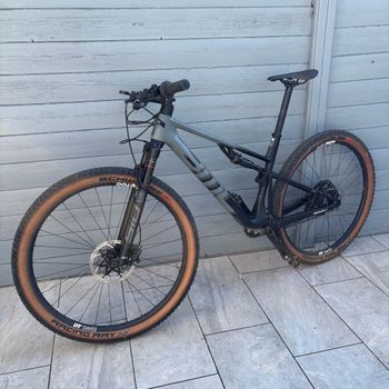 Used BMC Fourstroke TWO 2024 2024 Mountainbike, Light Gray — image 7 of 15