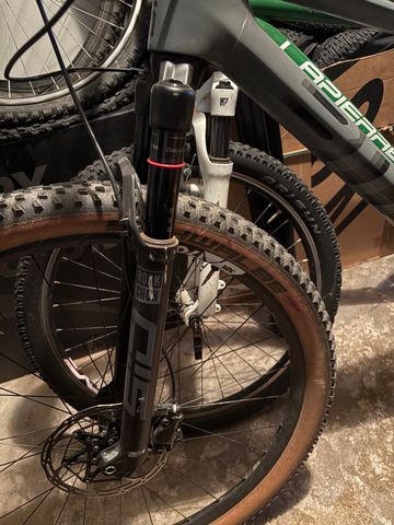 Used BMC Fourstroke TWO 2024 2024 Mountainbike, Light Gray — image 14 of 15