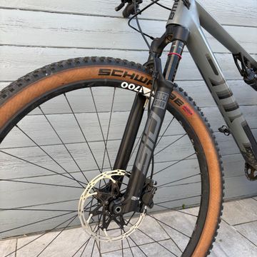 Used BMC Fourstroke TWO 2024 2024 Mountainbike, Light Gray — image 8 of 15