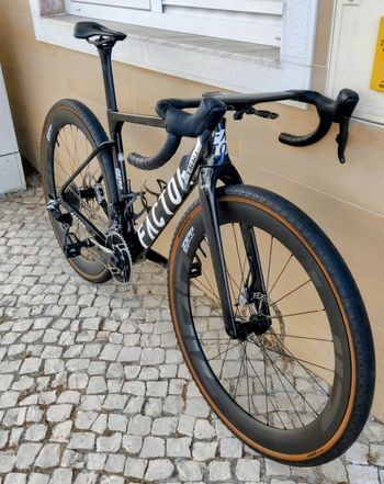 Factor Ostro Gravel - SRAM Red w/ Power Meter 2024 2024 Corsa & gravel usato