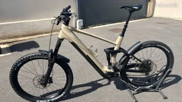 Cube Stereo Hybrid 160 HPC SL 2022 MTB d'occasion