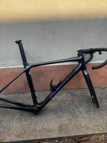 Giant TCR Advanced Pro 1 Disc 2021 Frameset 2021 Road & Gravel usato, Nero — immagine 1 di 5