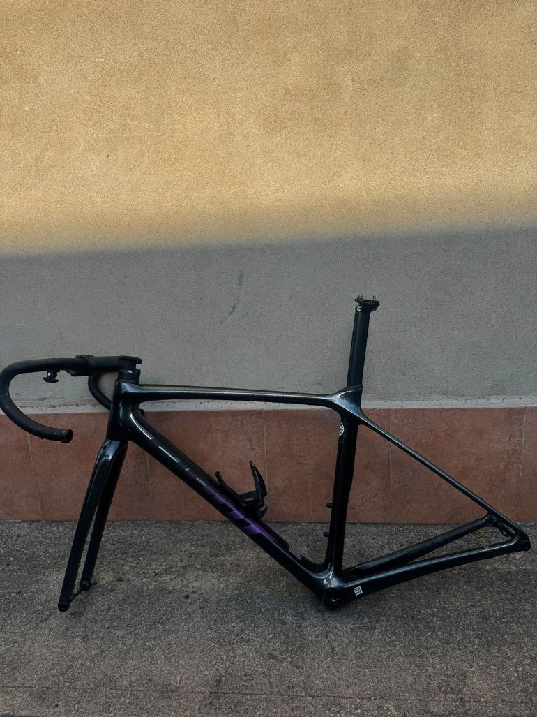 Brugt Giant TCR Advanced Pro 1 Disc 2021 Frameset 2021 Road & Gravel — billede 2 af 5