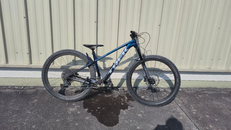 Käytetty Trek Roscoe 8 2023 2023 Mountainbike — kuva 2 / 10
