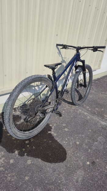 Käytetty Trek Roscoe 8 2023 2023 Mountainbike — kuva 5 / 10