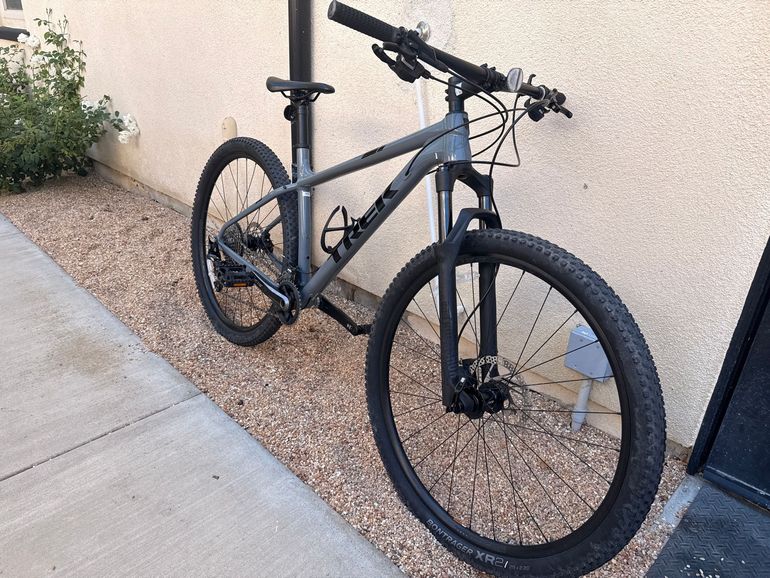 Used Trek X-Caliber 9 2019 2019 Mountainbike, Light Gray, 29 — image 13 of 13