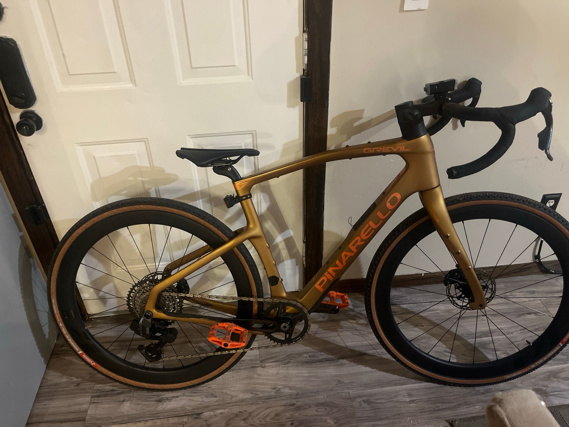 Pinarello GREVIL F5 SRAM RIVAL XPLR AXS 2026 | buycycle